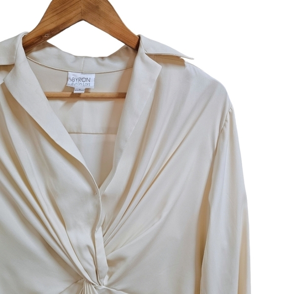 Byron Byron Lars Cream Twist Front Long Sleeve Satin Blouse Size 8 Classic - Picture 6 of 9
